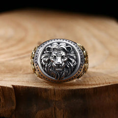 Vintage Distressed 925 Sterling Silver Lion Ring